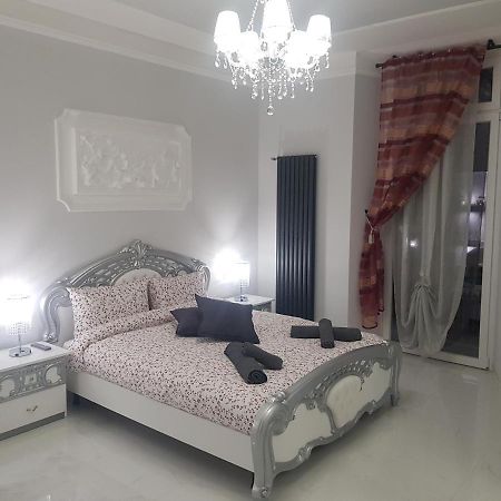 Black & White ميلان المظهر الخارجي الصورة